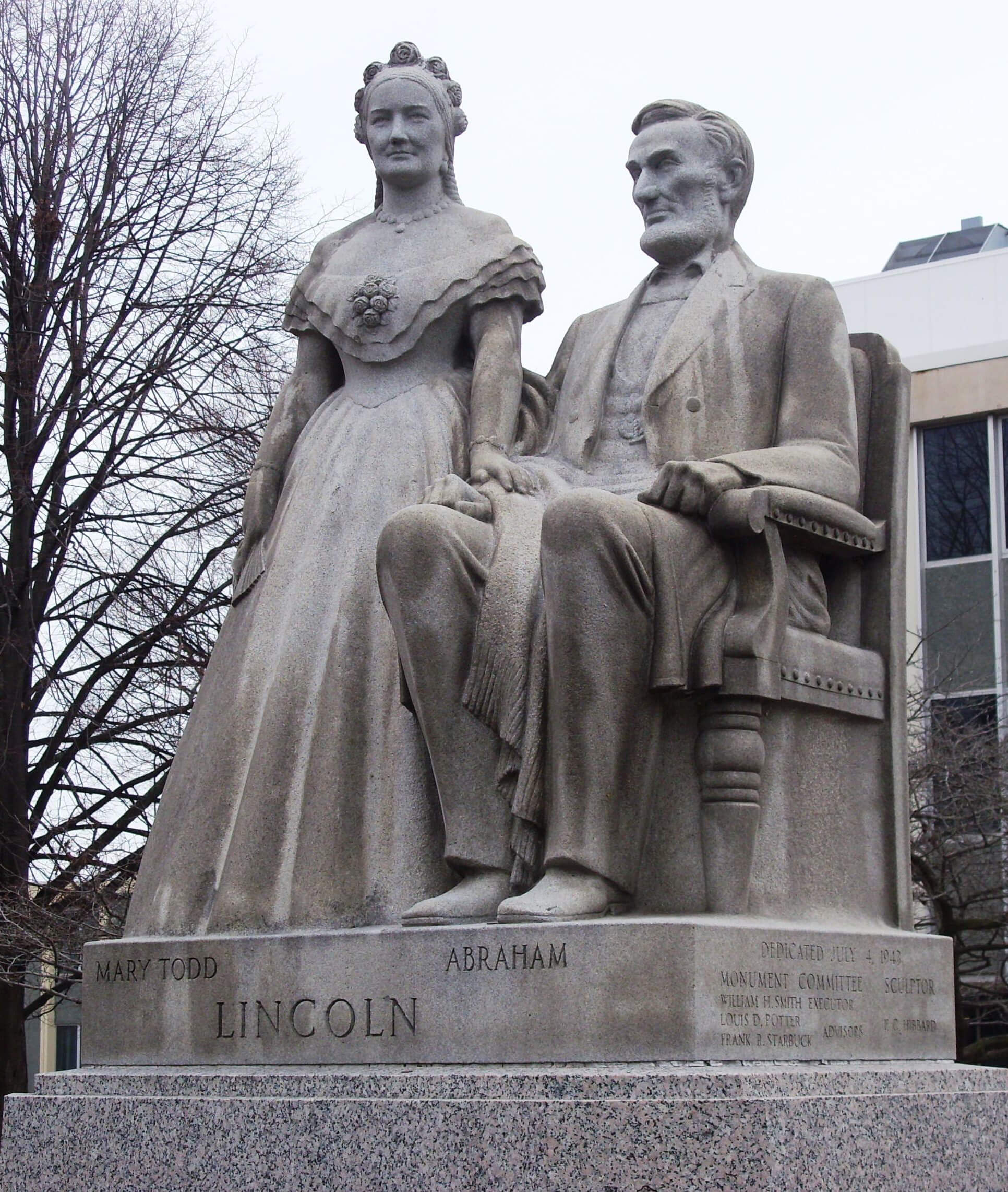 Abraham_and_Mary_Todd_Lincoln_Statue