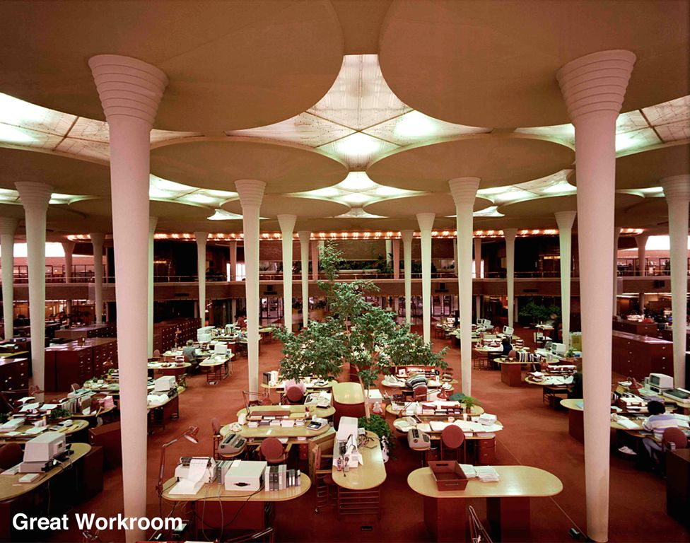 Frank_Lloyd_Wright_Great-Workroom