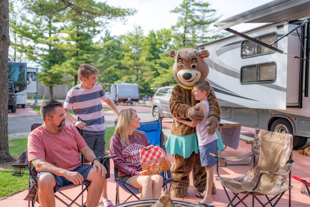 Jellystone_Park_Camp_Resort_Family, hugging mascot